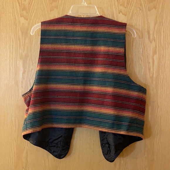 Vest - Picture 2 of 3
